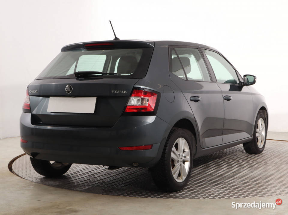 Skoda Fabia 10 gniazdo USB