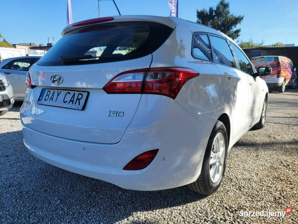 Hyundai i30 16 CRDI 110 Serwis ASO TUV Do Końca lakier metallic Pabianice