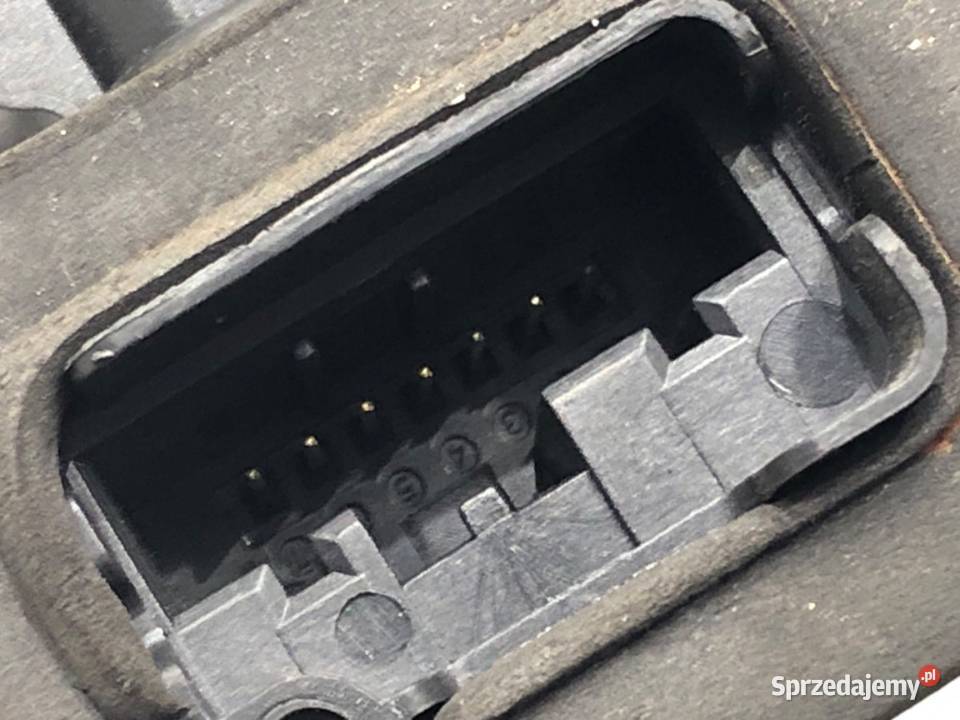 ZAMEK DRZWI PRAWY PRZÓD VW PASSAT B7