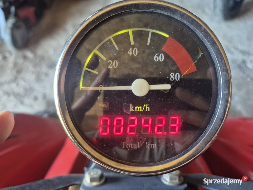 Sprzedam quada honda cpi 250 cc nowy wsteczny Iwaniska