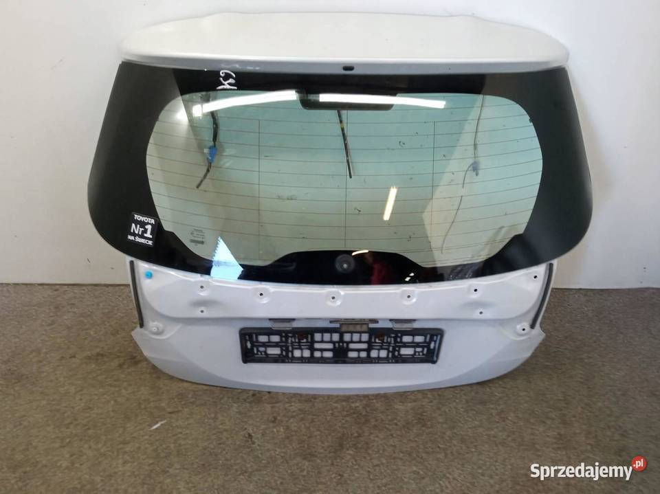 KLAPA TYŁ SZYBA 040 Toyota Yaris IV 2020 sprzedam