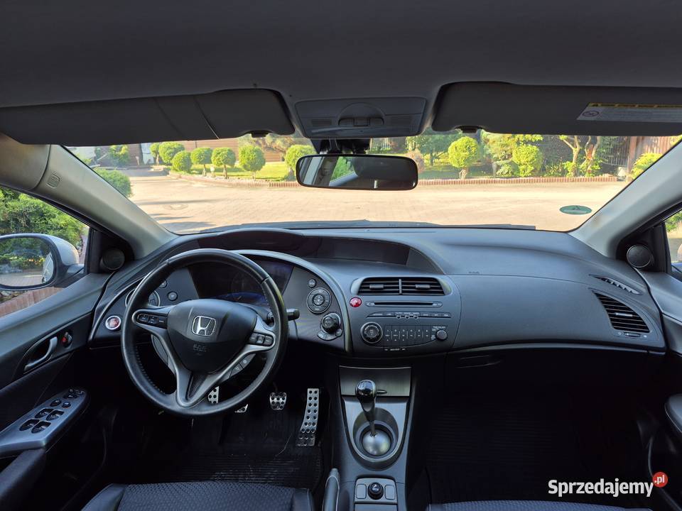 Honda Civic 2010 18 nieuszkodzony Civic