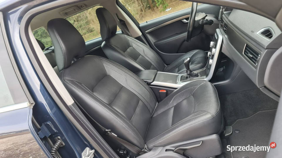 Volvo V70 20 D4 181 Momentum Navi Digital Skóra 1969cm3 Chmielnik