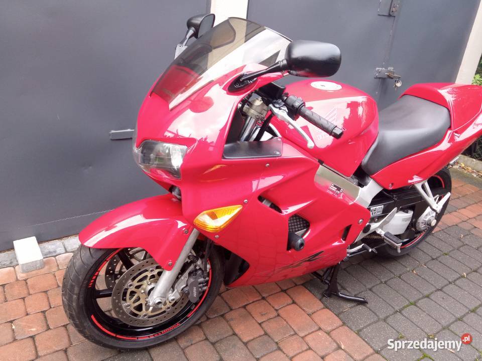 Honda VFR 800 cbr fazer bandit gsx Rok produkcji 2000 Włocławek sprzedam