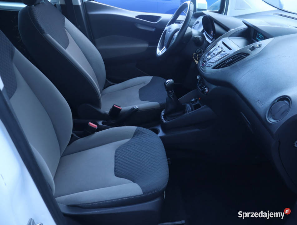 Ford Transit Courier 10 EcoBoost sprzedam