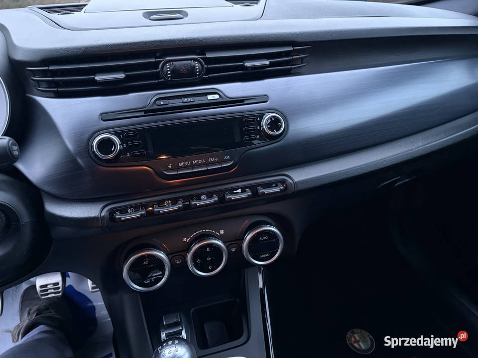 Alfa Romeo Giulietta Usportowiona Nowy Dwór Mazowiecki sprzedam