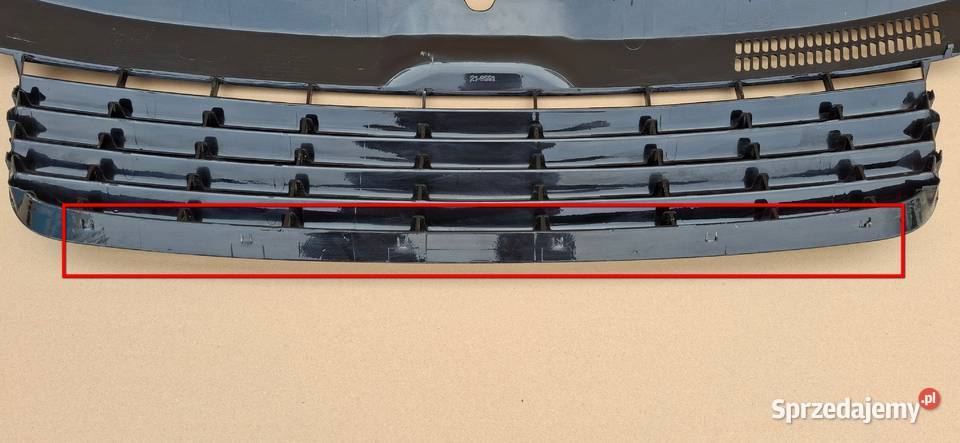 VW T5 TRANSPORTER MULTIVAN CARAVELLE GRILL Bieleń