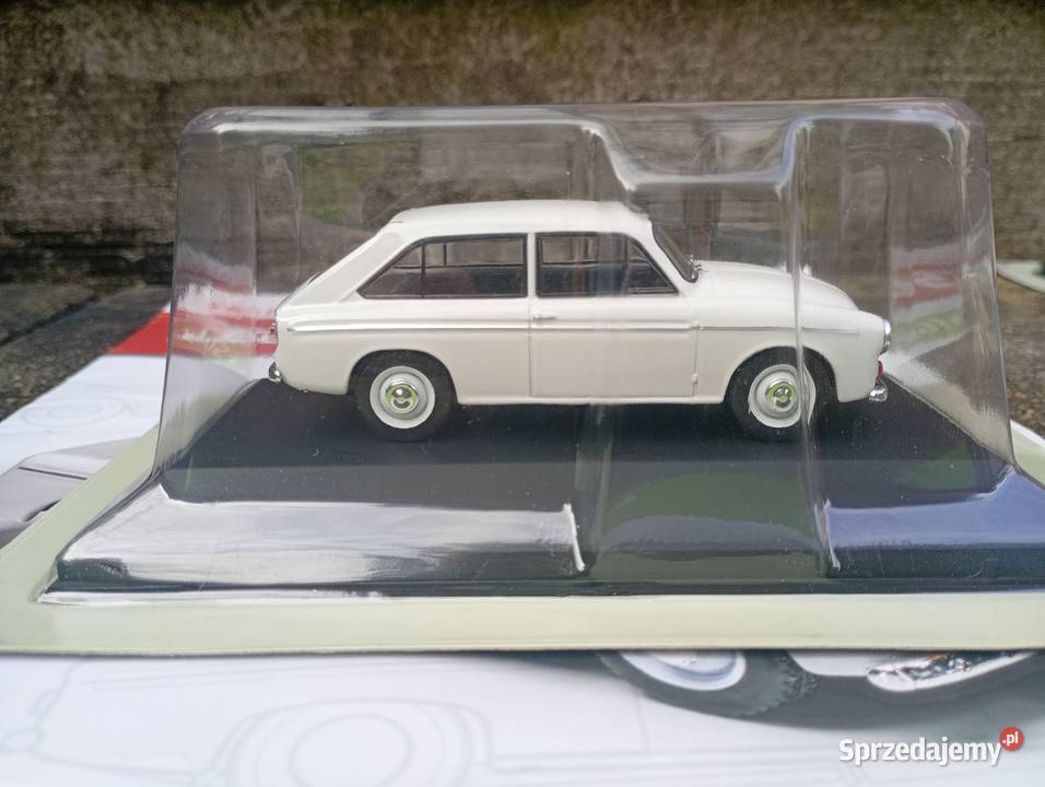 SYRENA 105 608 Legendy FSO deagostini Model 143 Warszawa