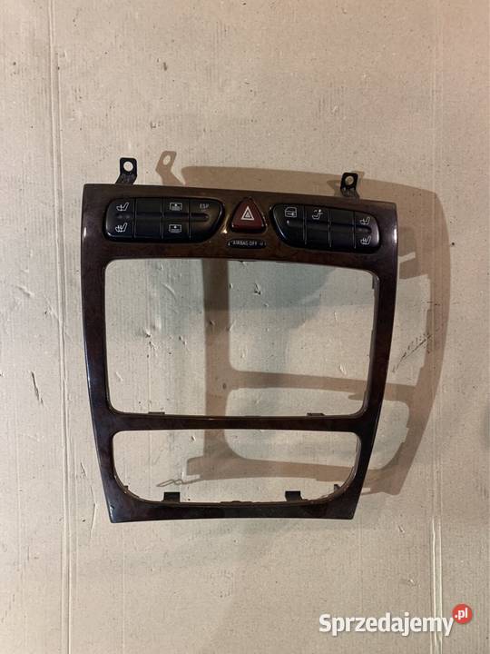 Panel środkowy konsoli A2038208310 mercedes c Motoryzacja Szczecin