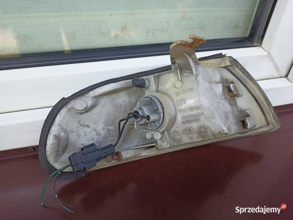 Mazda 626 GE IV kierunkowskaz kierunek migacz Sieradz