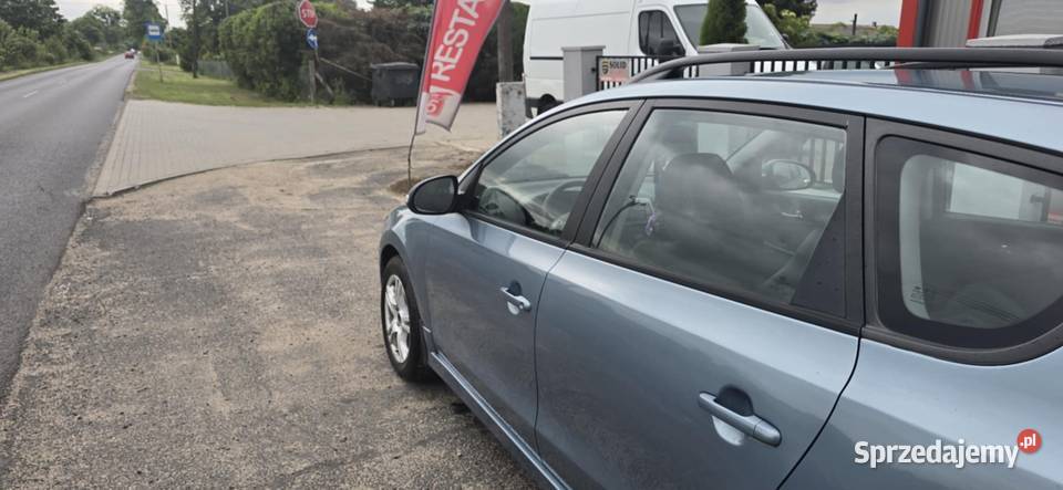 Hyundai i30CW Niski Przebieg manualna kujawsko-pomorskie Bydgoszcz sprzedam