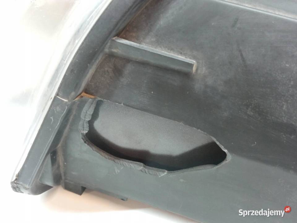 LAMPA PRZÓD PRAWA EU 8E0941004AJ Audi A4 III osobowe sprzedam