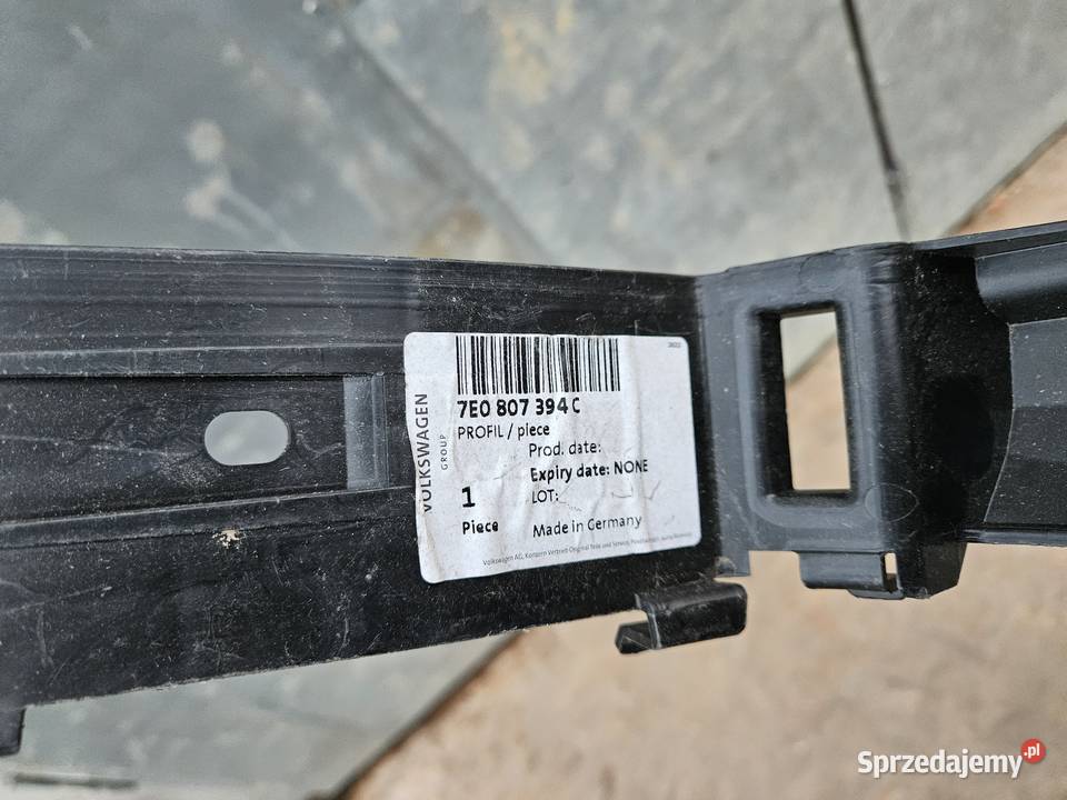 VW TRANSPORTER T6 ŚLIZG ZDERZAKA PRAWY TYŁ Międzychód