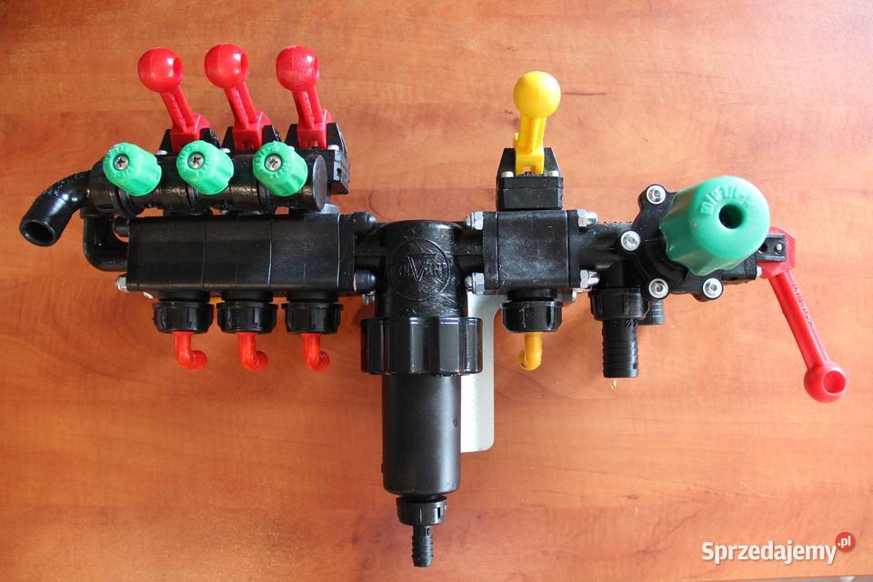 Zawór rozdzielacz z zatrzaskiem 3 5 sekcyjny Rogóźno sprzedam
