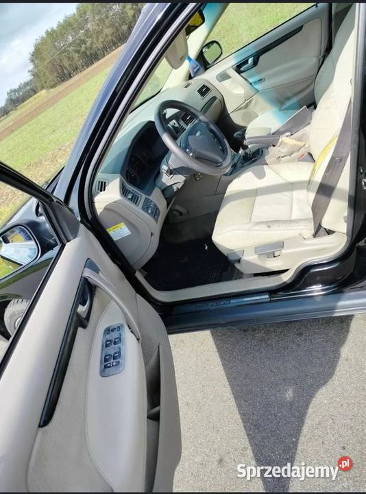 Volvo s60 24d5 całe na części Samochody osobowe Tarzymiechy Trzecie