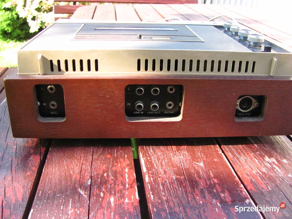 Magnetofon kasetowy Hitachi vintage made in Łódź