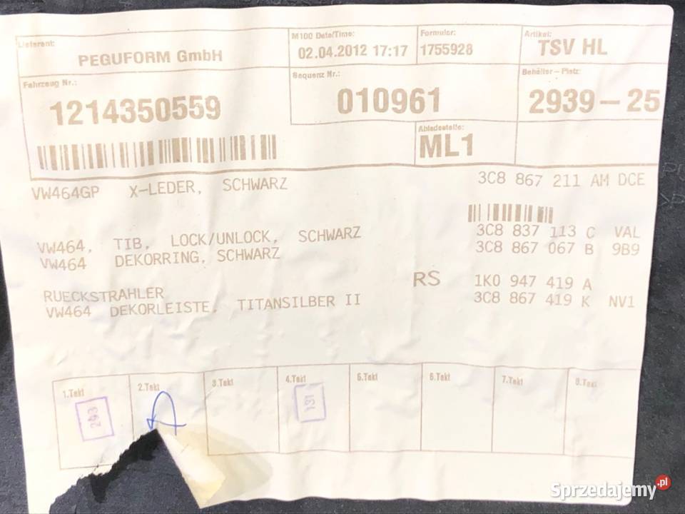 BOCZEK DRZWI LEWY TYŁ VW CC B7 SportowyCoupe Tapicerki samochodowe