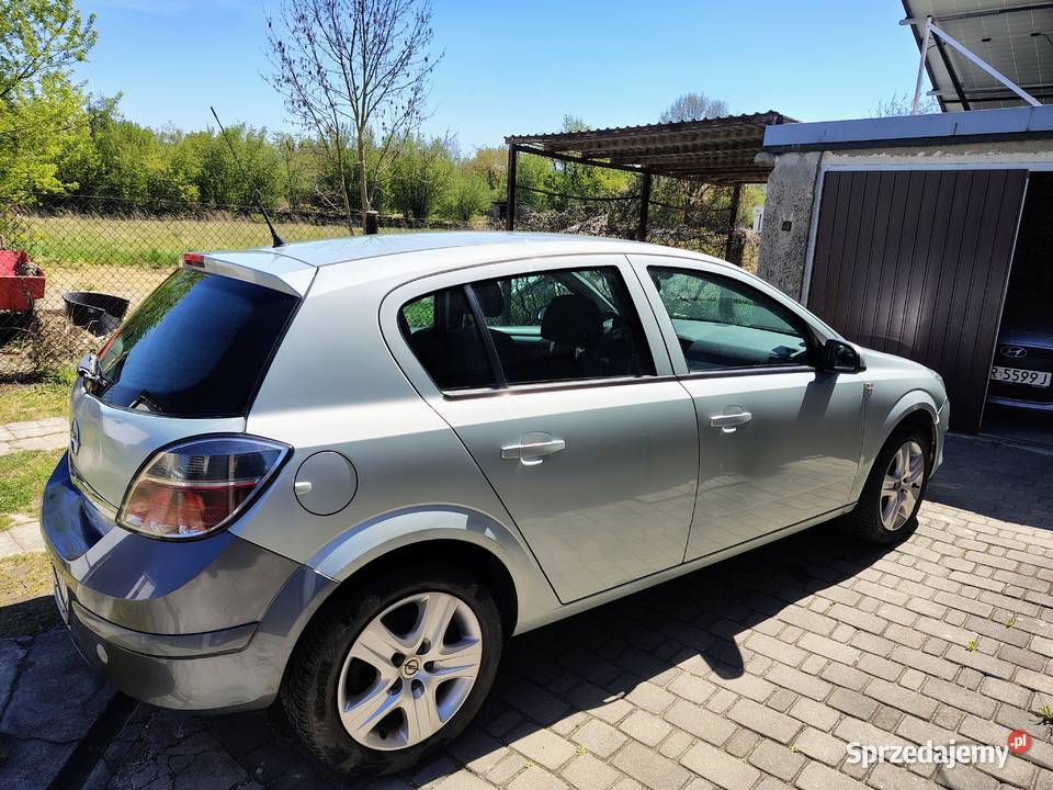 Opel Astra H stan techniczny przegląd do 012027 1364cm3 Pilchowice
