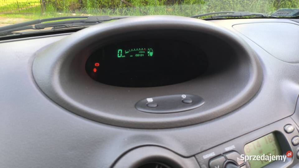 Fajne małe miejskie auto Toyota Yaris 1000cm3 Yaris Bielsko-Biała