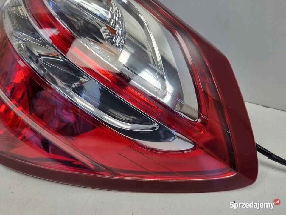 LAMPA PRAWA Subaru Legacy IV kombi 0309r TYLNA Rudka