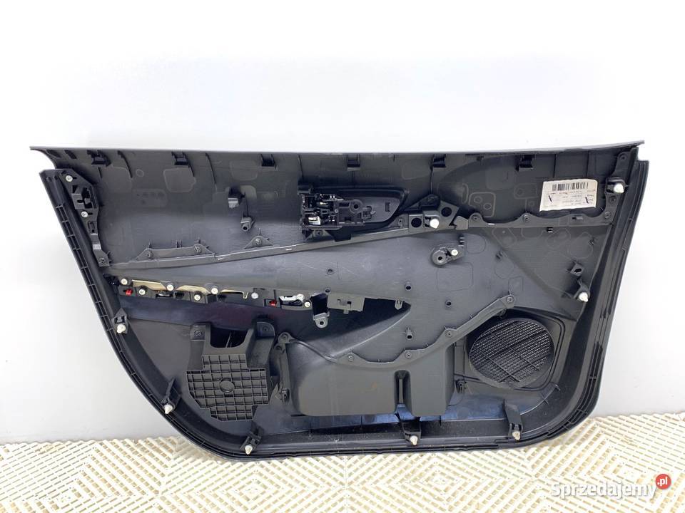 BOCZEK DRZWI PRAWY PRZÓD TOYOTA COROLLA E21