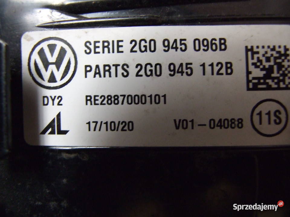Lampa Volkswagen Polo prawa 2G0945112B Białystok