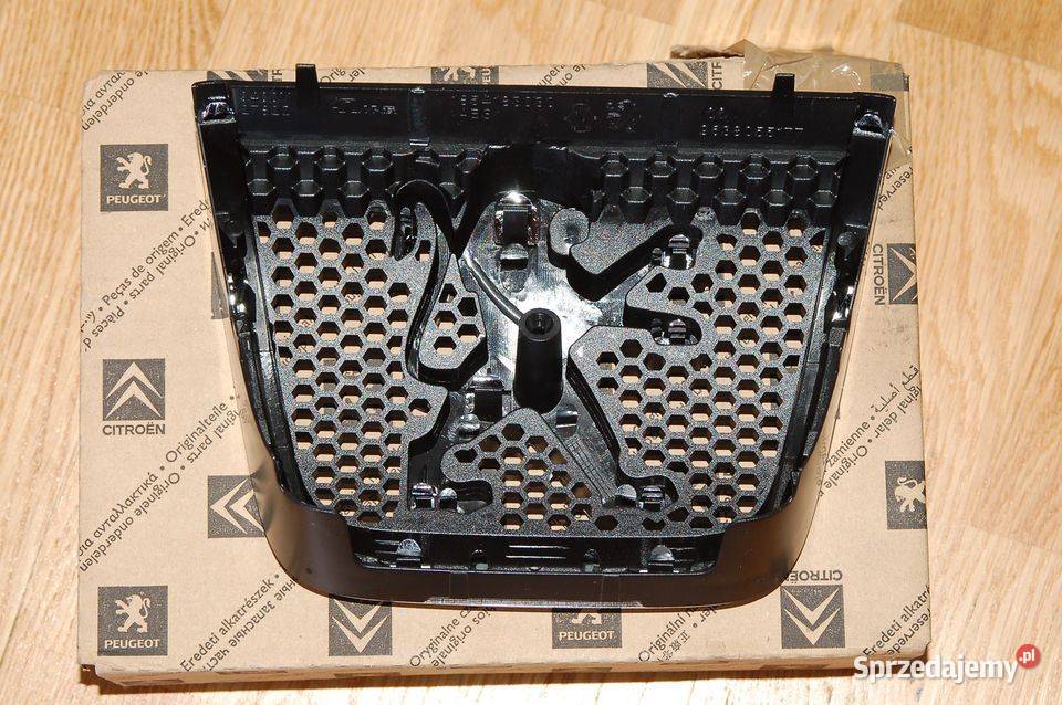 Emblemat znaczek LEW Peugeot 607 mazowieckie sprzedam