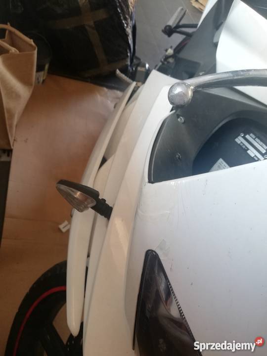 Yamaha YZF R125 Stobierna