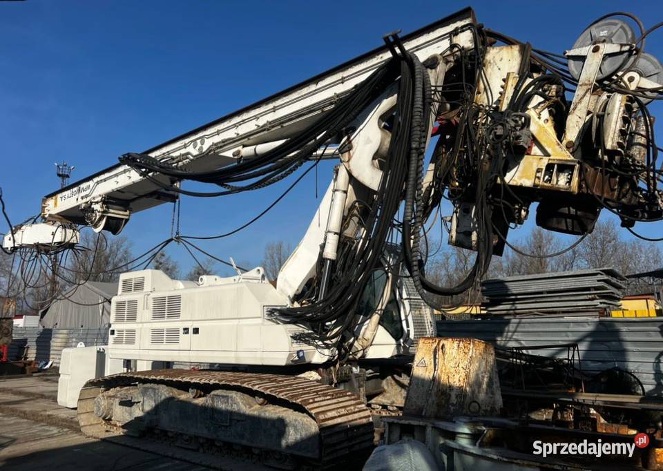 Wibromłoty wbijanie larsenów palownica wiertnica Warszawa usługi budowlane