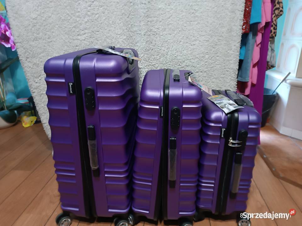 Komplet trzech walizek Trzebinia