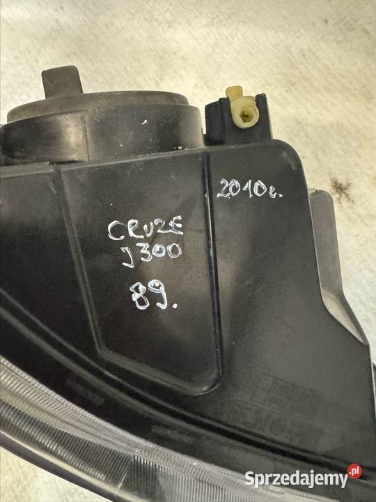 Lampa prawy przód Chevrolet Cruze J300 osobowe śląskie Jasienica