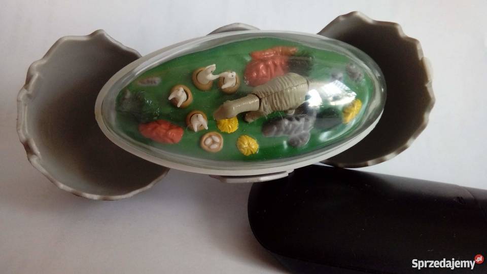 Jajko niespodzianka plastikowe