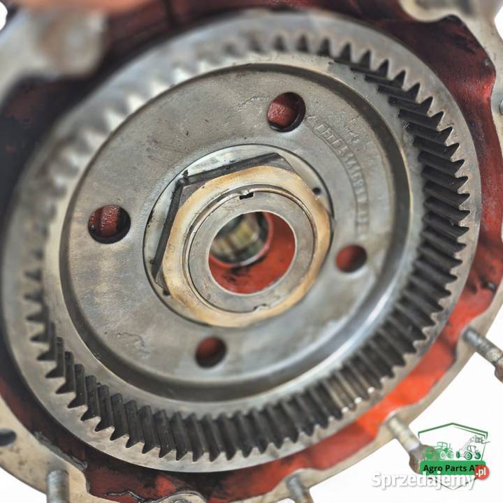 Zwolnica Zwrotnica Półoś CNH 5136925 Holland podlaskie