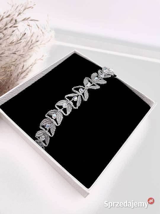 Biżuteria z koronki klockowej