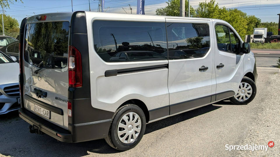 Opel Vivaro BUS 8Osób 16D125OPŁACONYBezwypadkowy serwisowany w ASO Częstochowa