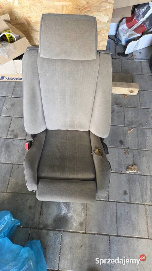 Fotele przednie BMW E30 sportsitze mpakiet Jaworze