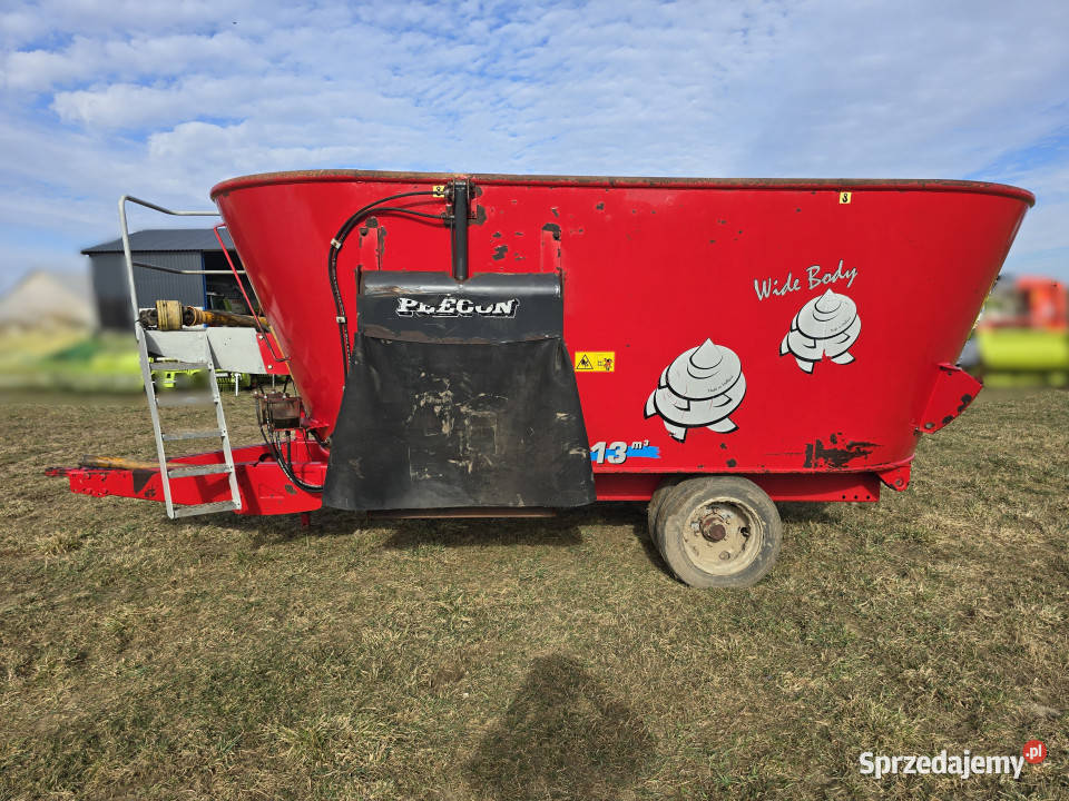 Wóz paszowy PEECON VMW 130 2016 r 13 m3 niski nieuszkodzony