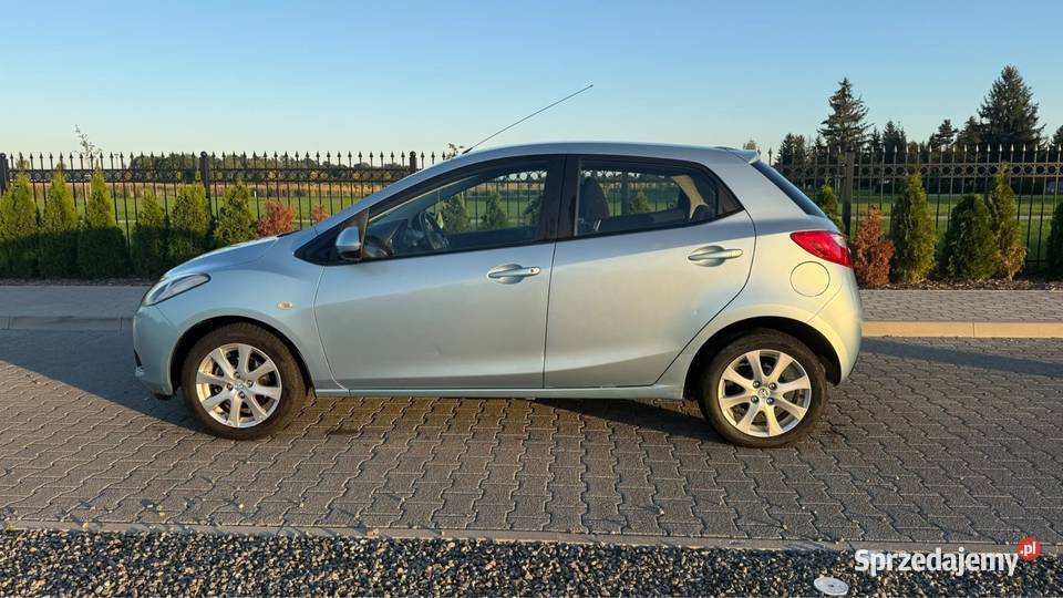 Mazda 2 2009 13 Benzyna Dzierżoniów