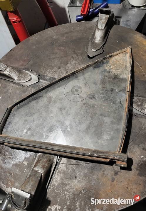 Szyba lewa trójkąt lewe drzwi volkswagen passat Szyby Lublin