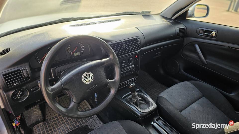 Volkswagen Passat B5 16 PB 9 lat w jednych 243790km wielkopolskie Poznań