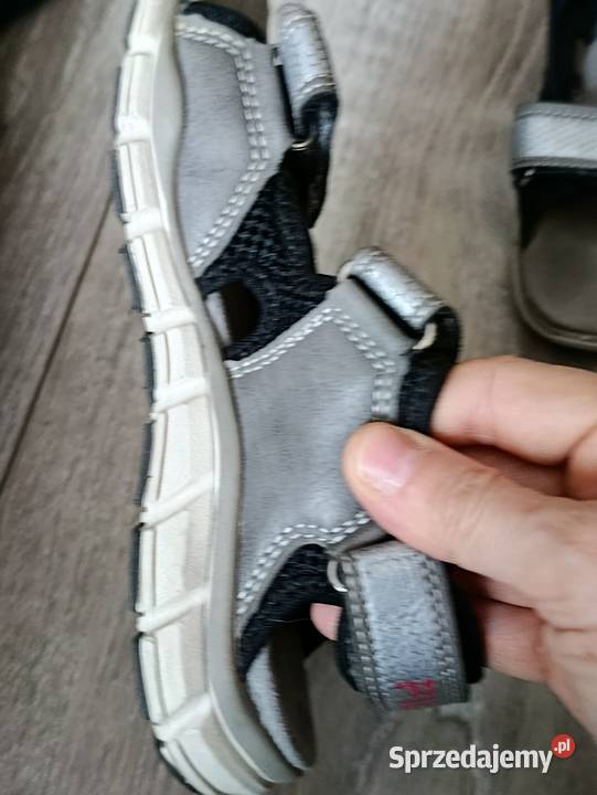 sandały chłopięce rozmiar 32 długość wkładki 21 Rozmiar 32 Poznań sprzedam