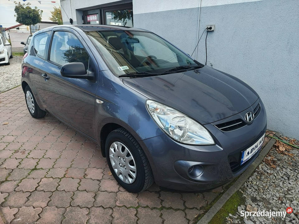 Hyundai i20 Krajowy niski przebieg długie OC i Samochody osobowe Racibórz