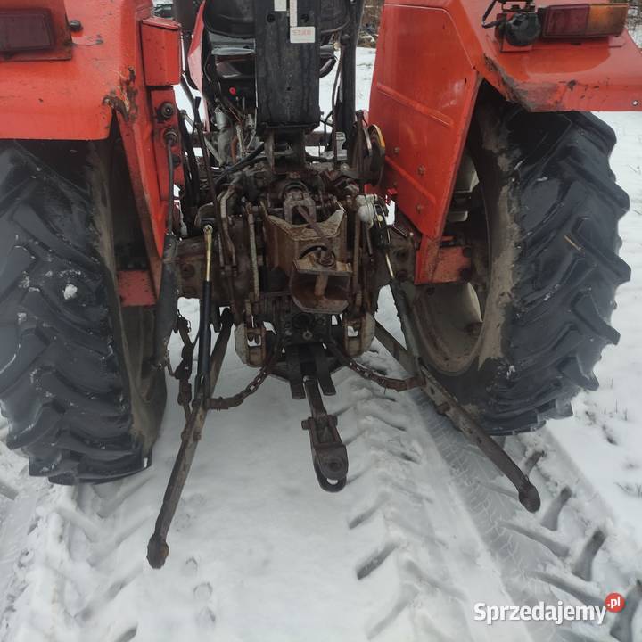 MF 255 1990 Popielina