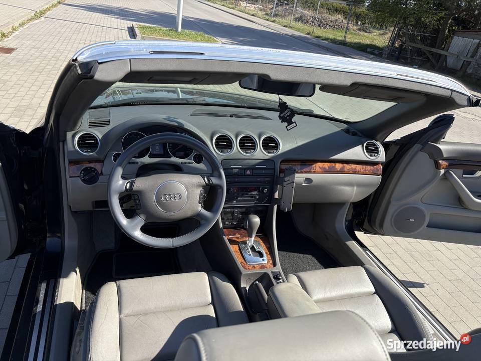 Audi A4 cabrio 30 benzyna V6 2002 skóra klima garażowany