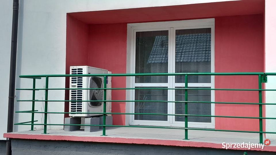 Dom piętrowy wolnostojący