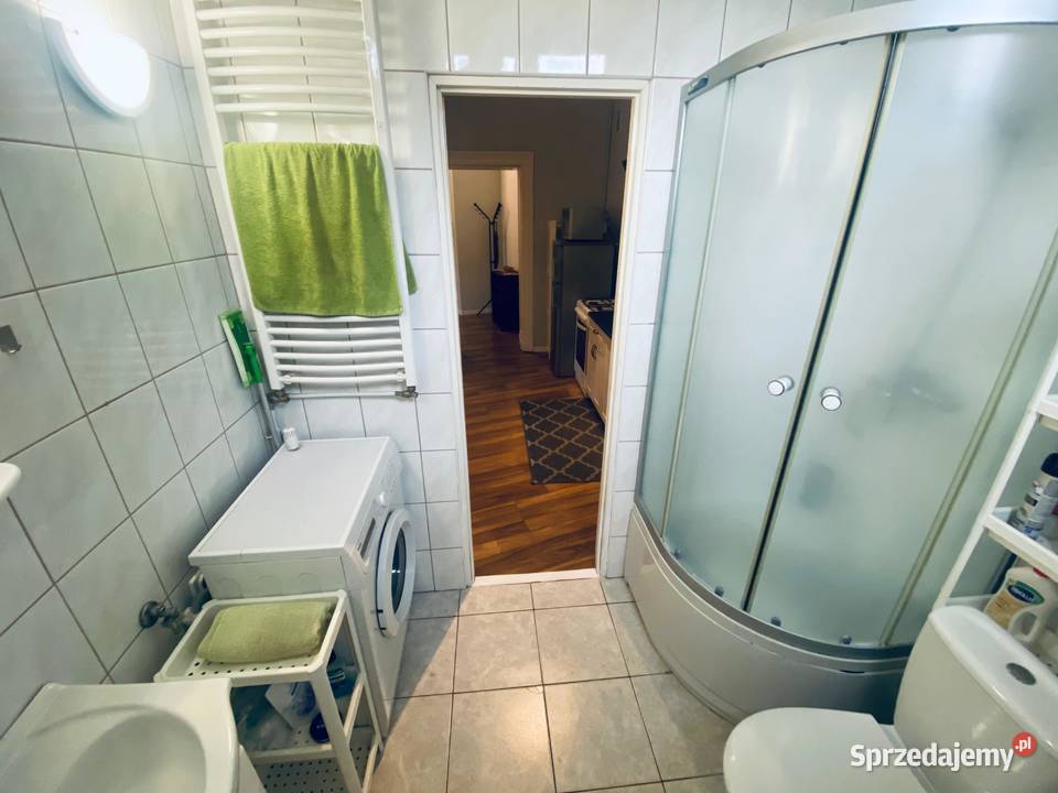 Klimatyczne 2 pok w kamienicy na skwerze Poznań