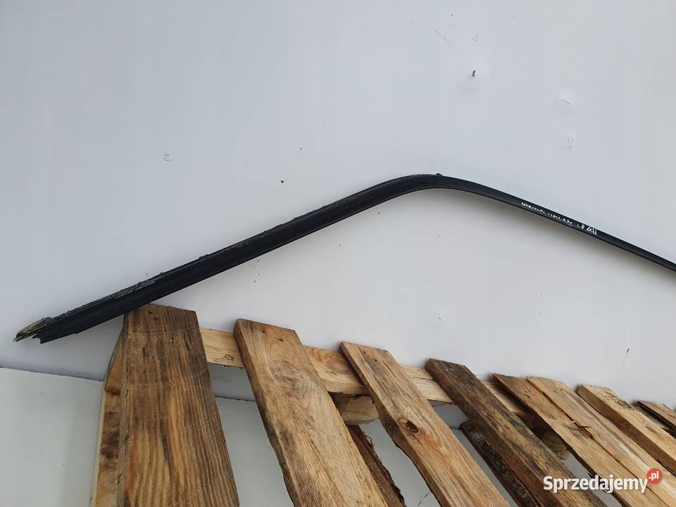 Mercedes W126 C126 SEC LISTWA SZYBY LEWA lubelskie Rudka