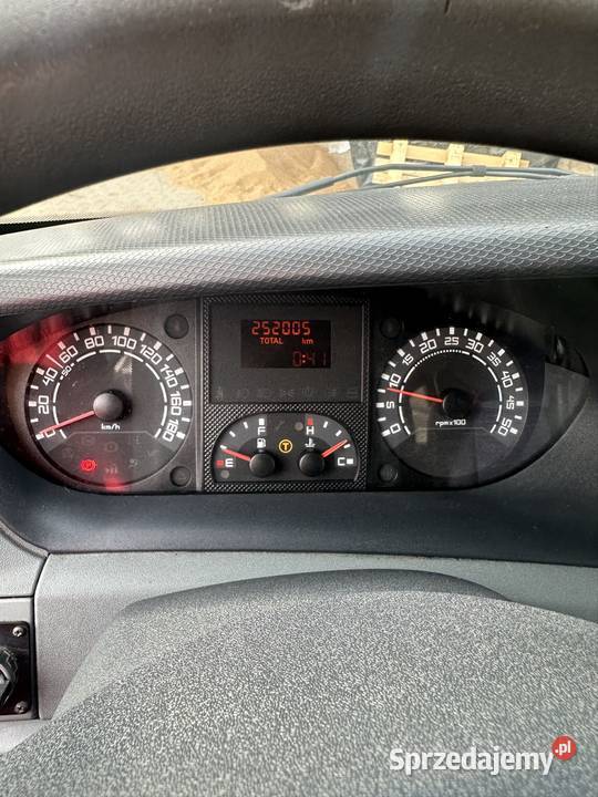 Iveco Daily ciągnik siodłowy naczepa Veldhuizen Białystok