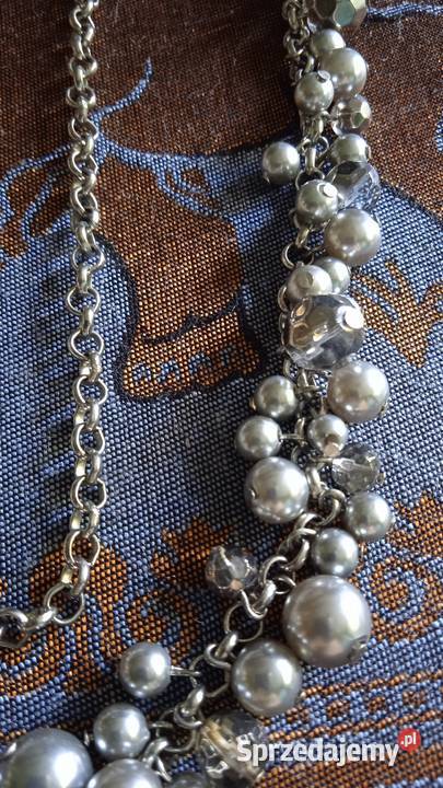 DŁUGI SREBRZONY ŁAŃCUSZEK Z KORALIKAMI Piła