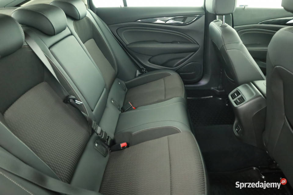 Opel Insignia 20 CDTI światła przeciwmgielne Piaseczno